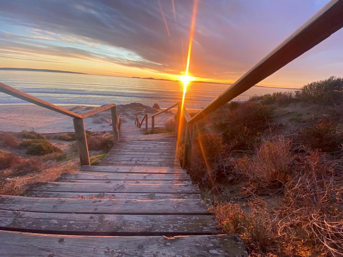 Langebaan Beach Towers エクステリア 写真