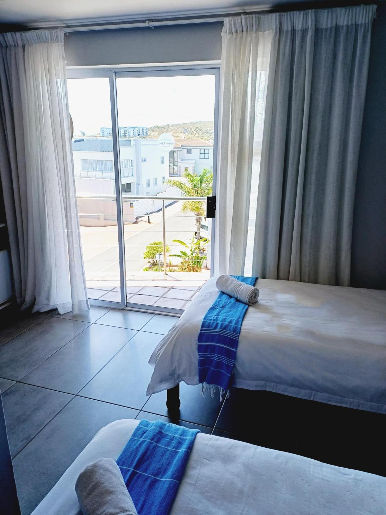 Langebaan Beach Towers エクステリア 写真