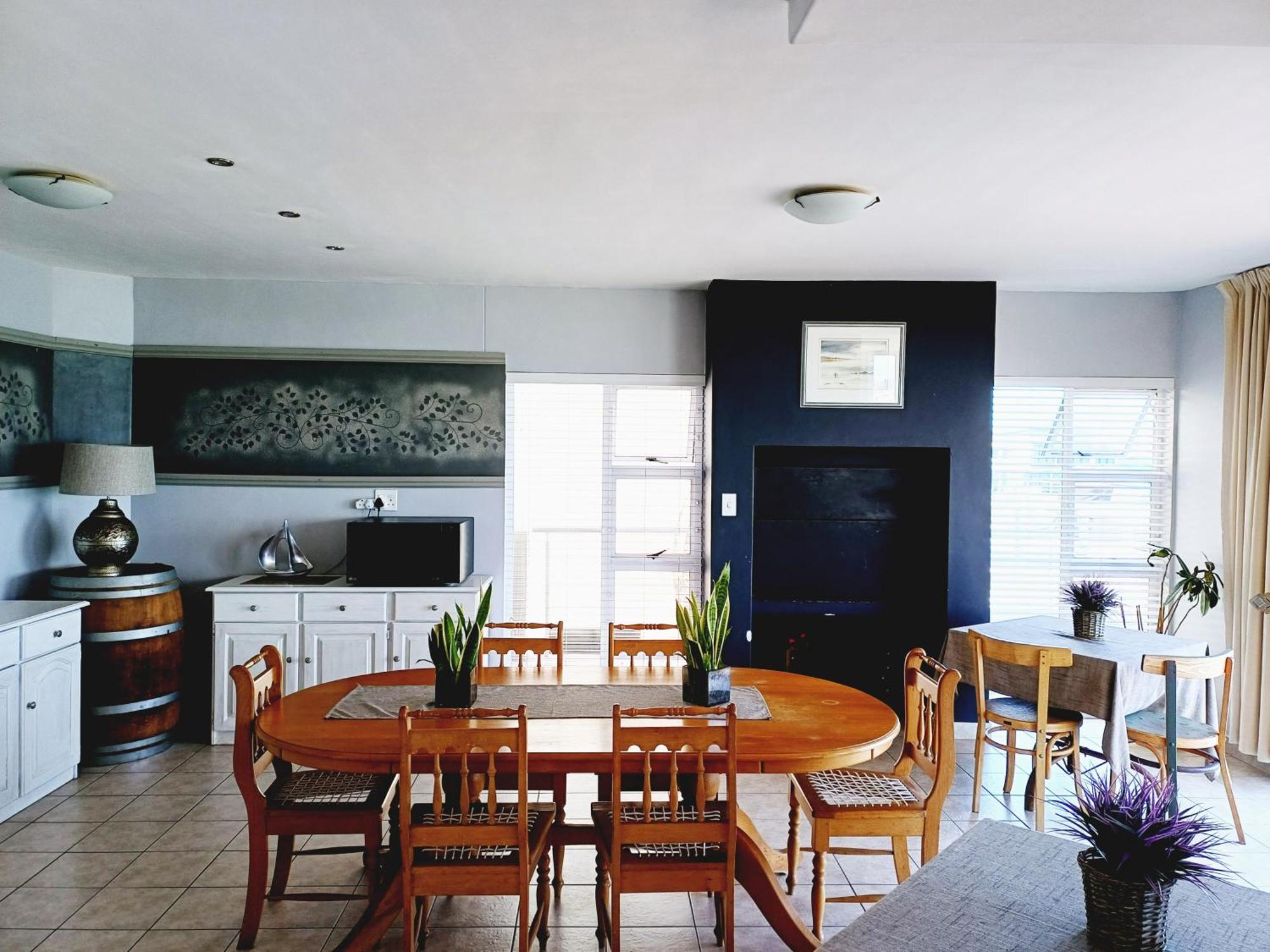 Langebaan Beach Towers エクステリア 写真